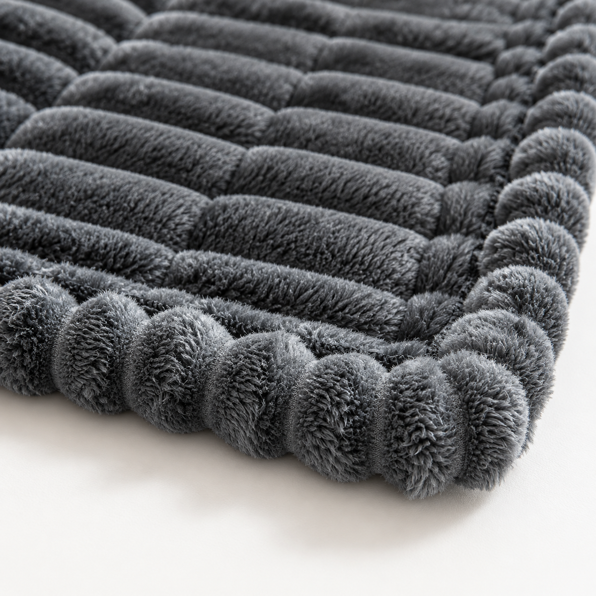 Plush Ribbed Sofa Cover – Soft Textured Couch Throw